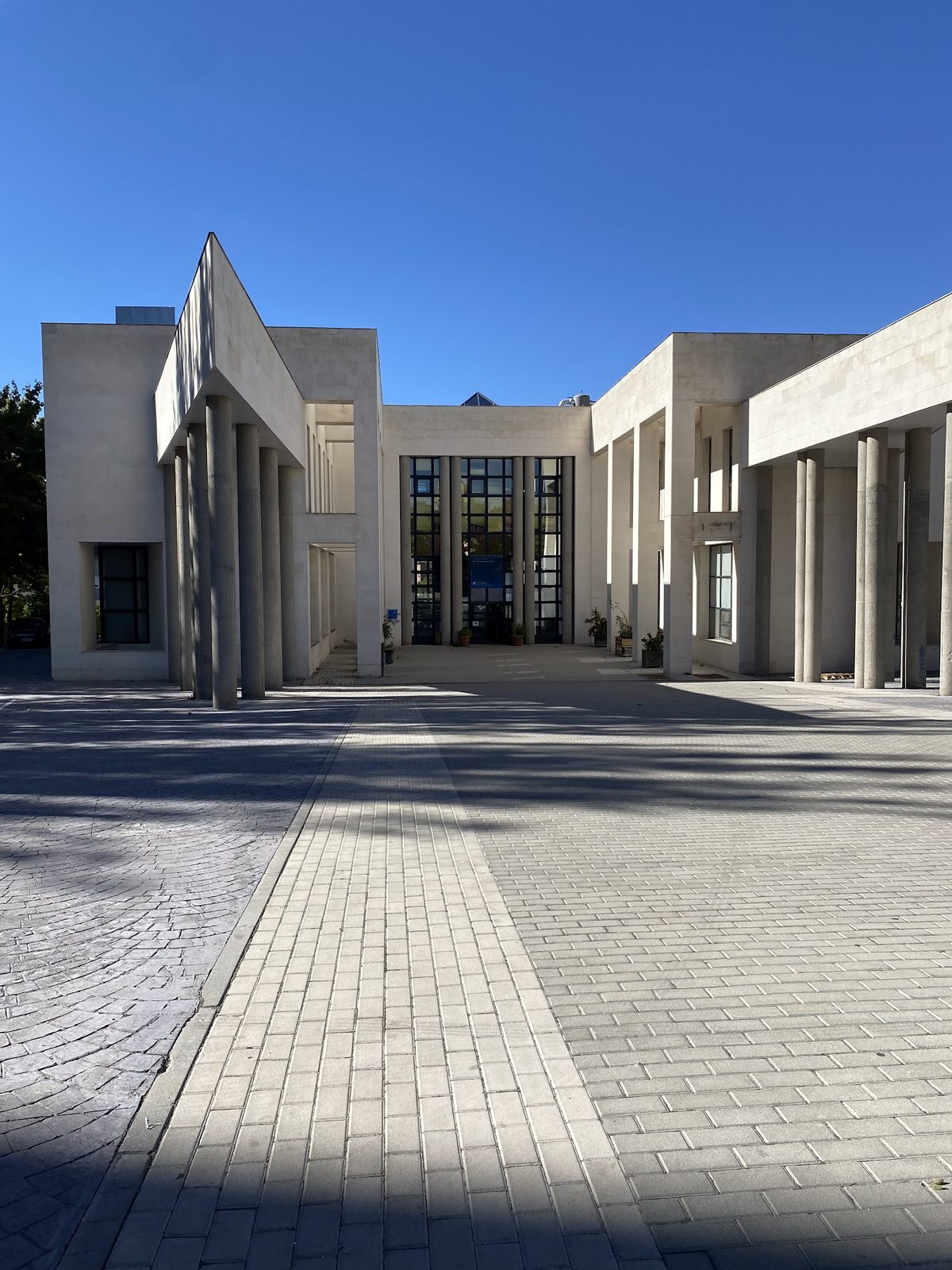 Biblioteca Municipal Aluche