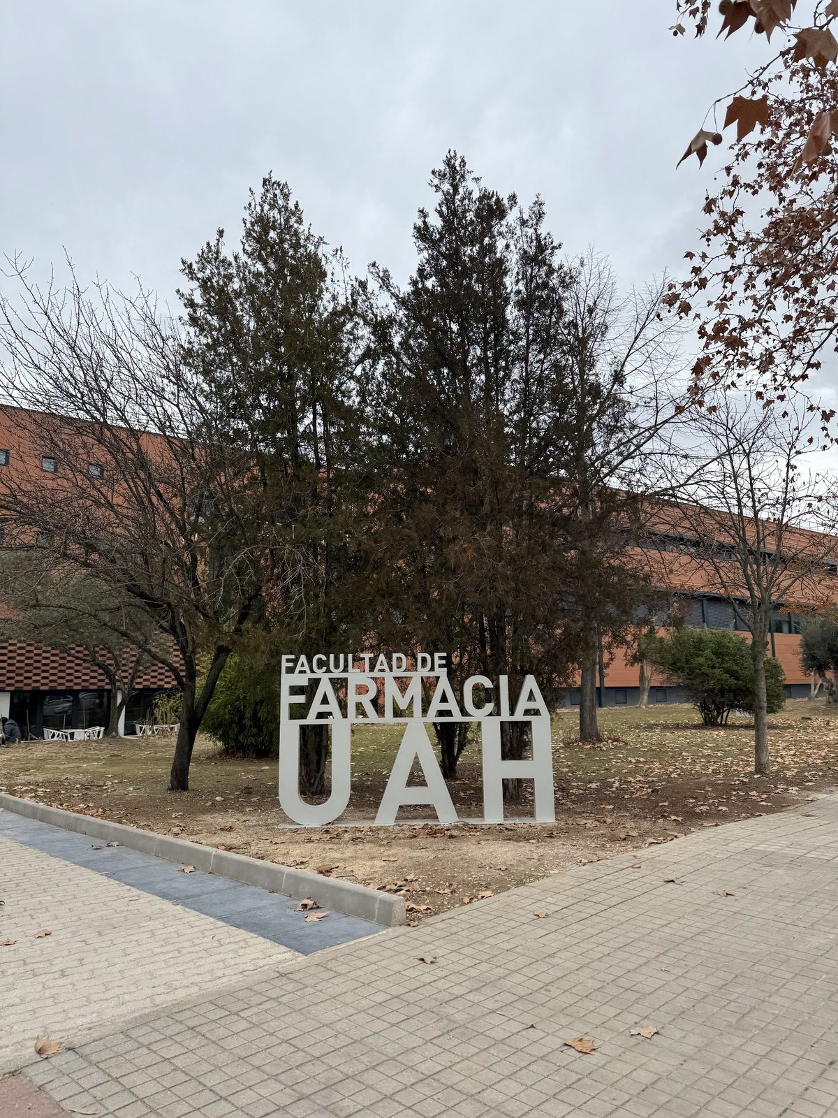 Biblioteca UAH – Farmacia