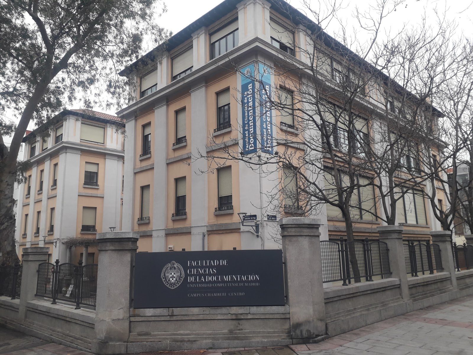 Biblioteca UCM – Ciencias de la Documentación